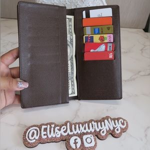 ❌SOLD❌Authentic Louis Vuitton Long Wallet
